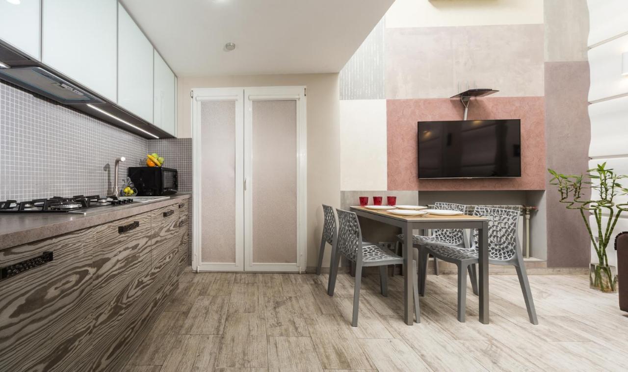 Langery Residence Central Apartments Odessa Dış mekan fotoğraf